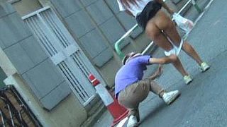 必撮スカートめくり3