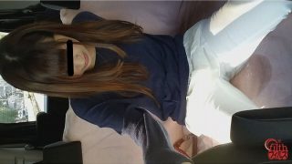 道路渋滞中 失禁ガールフレンド